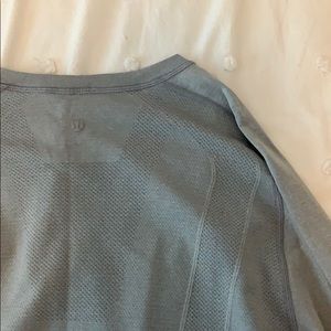 Lululemon Metal Vent Tech shirt